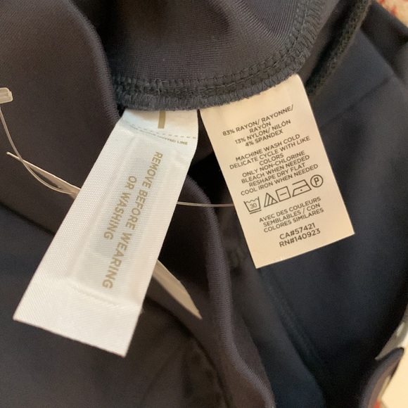 Lou & Grey by LOFT Ponte Pocket Leggings - Picture 5 of 6